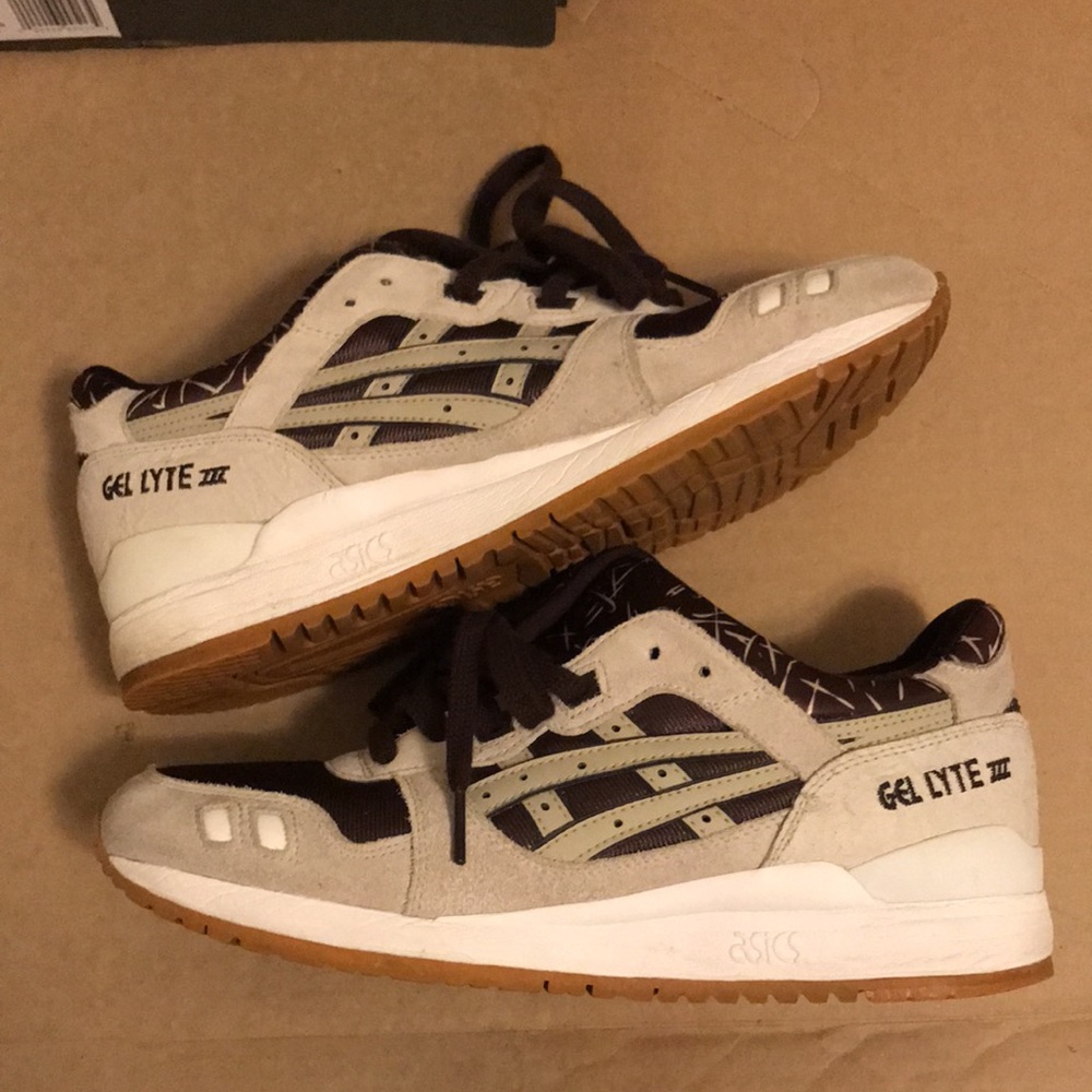 ASICS - Picture 2 of 7